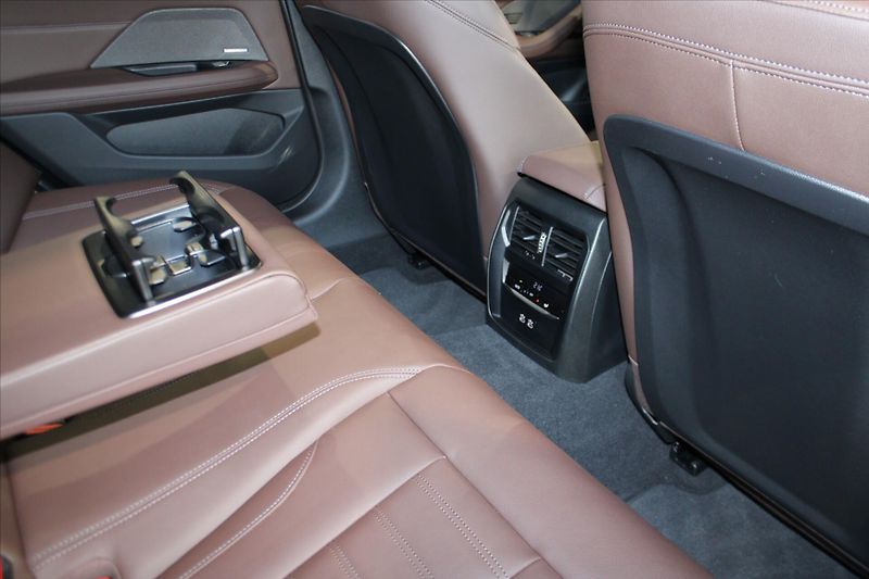 BMW Řada 4 420d xDrive M Sport Pro GranCo - fotka 30 z 37