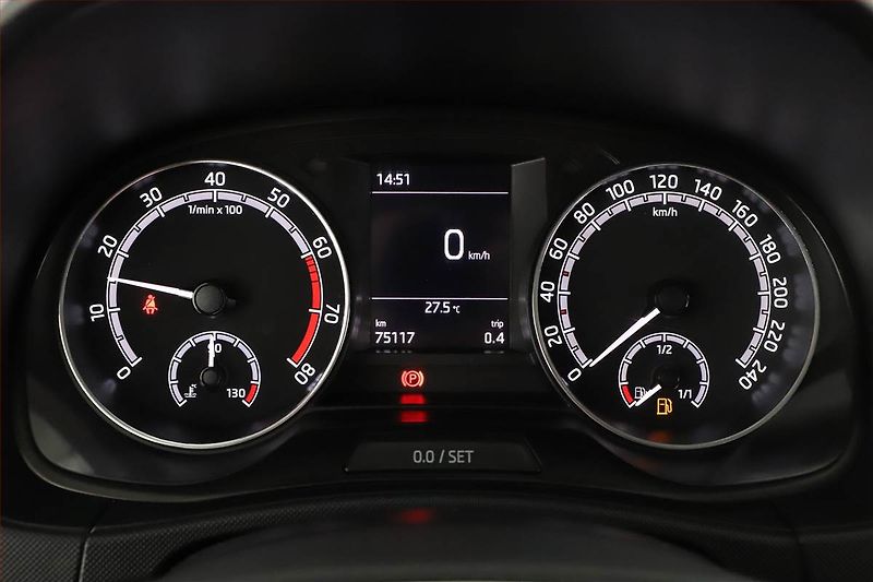 Škoda Fabia (2021) Ambition 1.0 TSI, ČR,1.maj - fotka 8 z 15