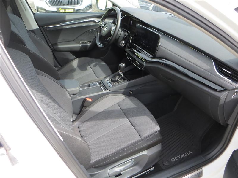 Škoda Octavia 1,5 TSI 110kW Style ČR - fotka 10 z 25