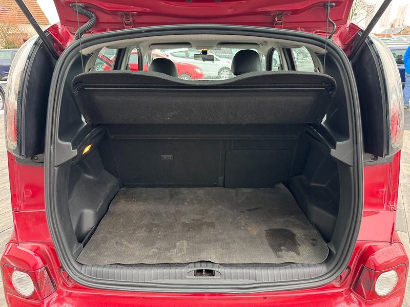 Citroën C3 Picasso (2011) 1,4i 70 KW - fotka 23 z 33