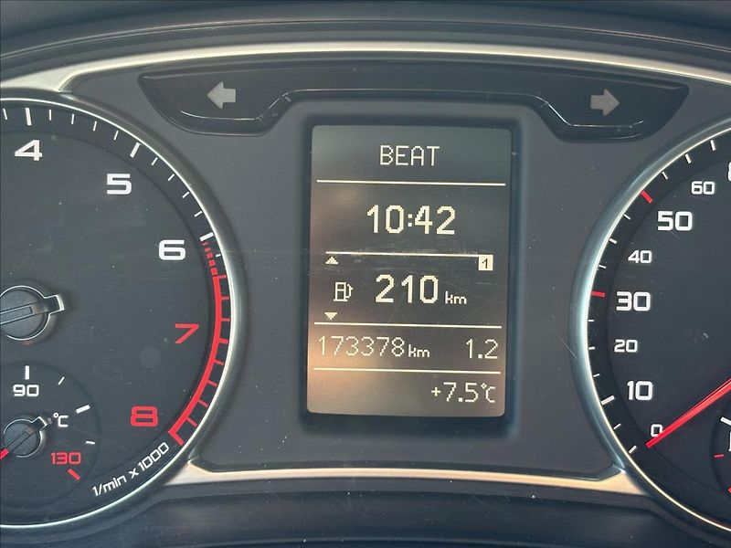 Audi A1 1,2 TFSi 63kW 5dveří,Klima,Alu - fotka 16 z 23