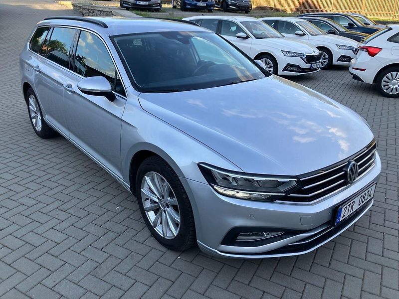 Volkswagen Passat Variant (2020) 2.0TDI 110kW DSG EL.TZ,NAVI - fotka 1 z 28