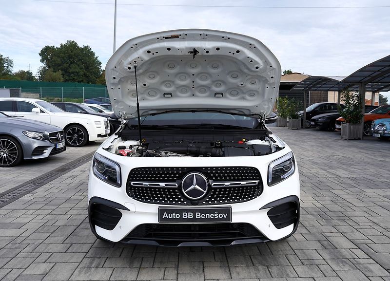 Mercedes-Benz GLB 250i 4Matic/AMG/AT/225 PS/Led - fotka 9 z 42