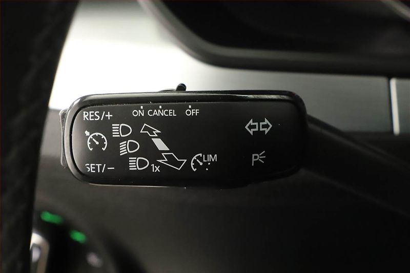 Škoda Superb (2019) 2.0 TDI, Tempomat - fotka 17 z 19