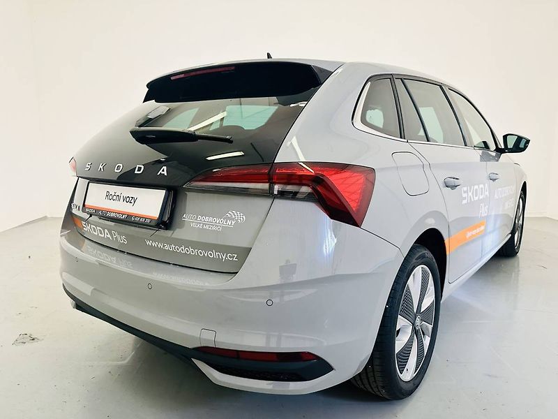 Škoda Scala Top Selection 1,0 TSI 85kW MT6 - fotka 2 z 27