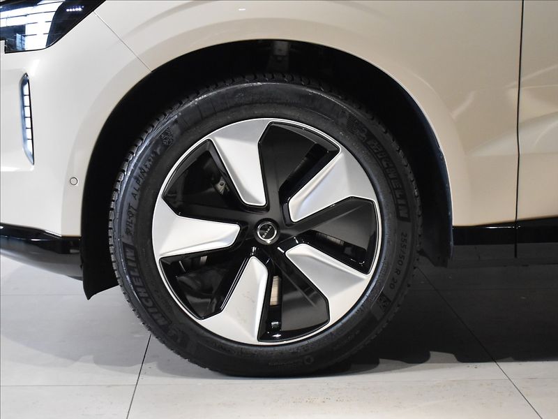 Volvo EX90 TWIN PREFORMANCE Ultra - fotka 7 z 36