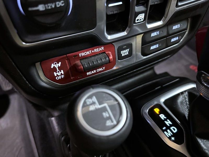 Jeep Wrangler (2018) Unlimited 3,6 V6 4x4 284k AT8 - fotka 20 z 26