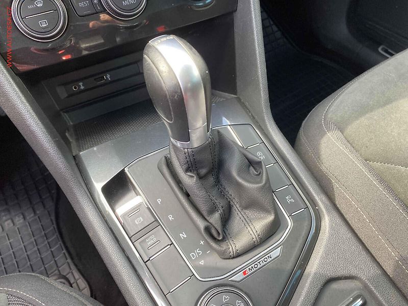 Volkswagen Tiguan (2018) 2.0 TSi 4x4, Highline, DSG - fotka 17 z 21