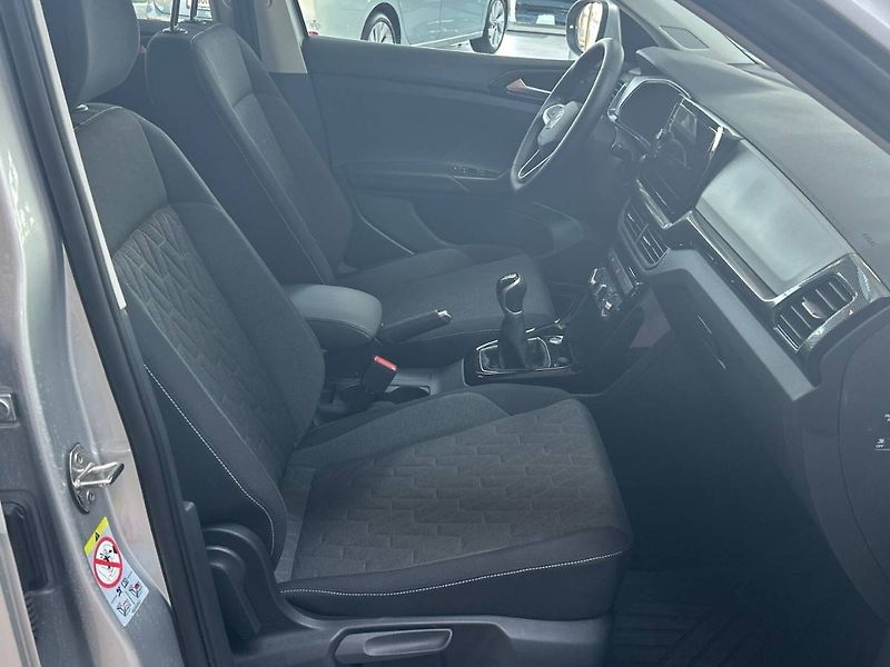 Volkswagen Ostatní (2025) 1.0 TSI People - fotka 20 z 27