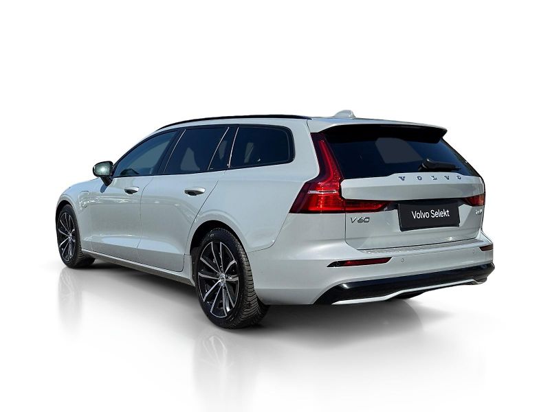 Volvo V60 T6 AWD Ultra Dark // REZERVACE - fotka 3 z 36