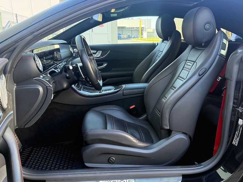 Mercedes-Benz Třídy E (2022) - fotka 13 z 91