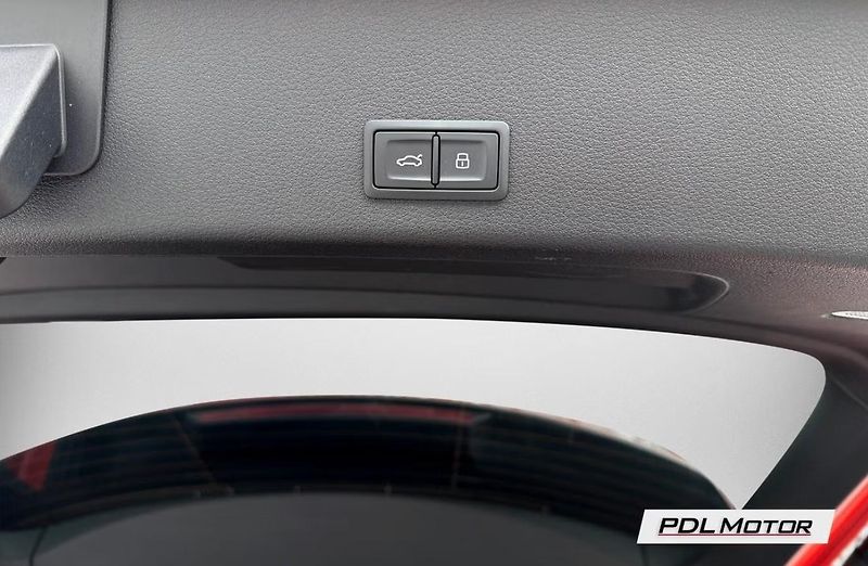 Audi Q8 e-tron 50 Q Kamera Tažné Vzduch LED - fotka 13 z 13