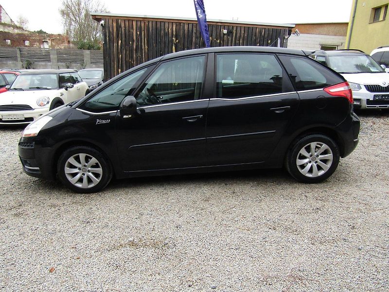 Citroën C4 Picasso (2010) 1.6 16V 88kW - fotka 3 z 33