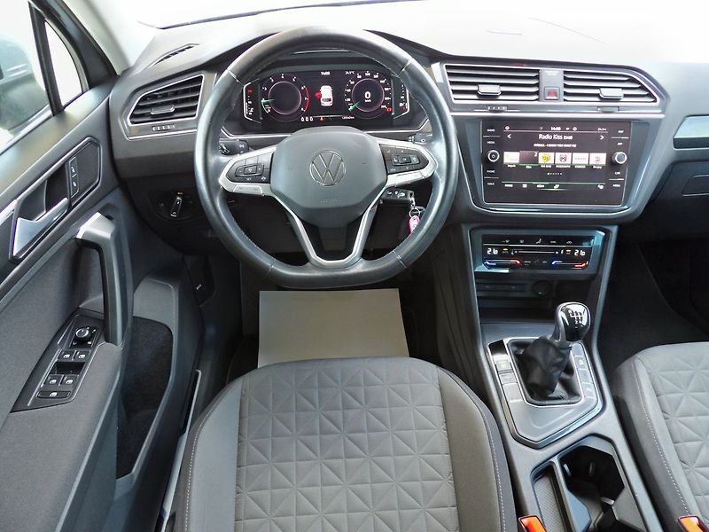 Volkswagen Tiguan 1.5TSI 110kW Virtual Life ACC - fotka 7 z 34