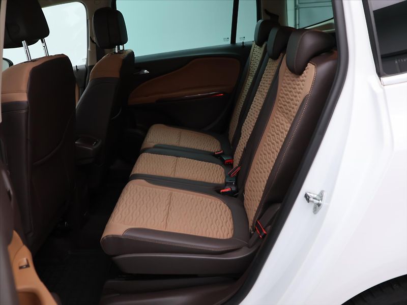 Opel Zafira 2,0 CDTI 121kW Aut. Kůže Enjoy - fotka 14 z 27