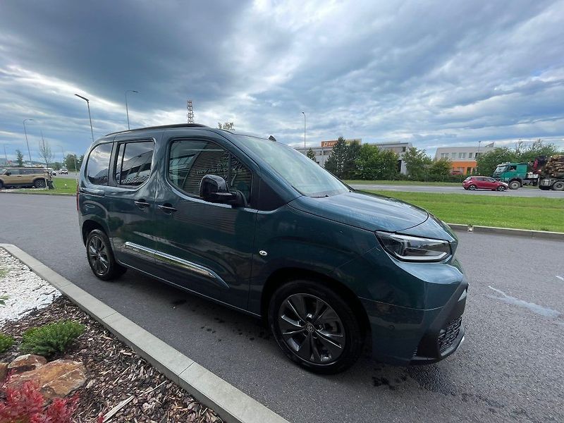 Toyota ProAce City Verso 1.5D Automat Short VIP - fotka 8 z 31