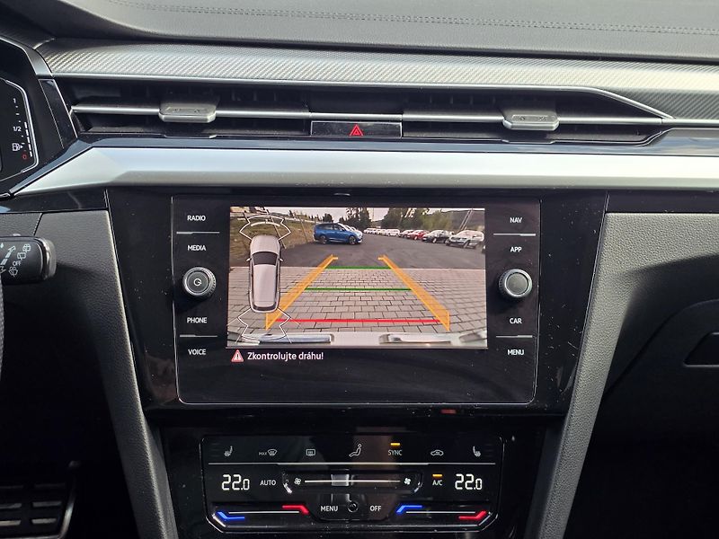 Volkswagen Arteon Shooting Brake (2021) 2.0TDI DSG TAŽNÉ ČR NOVÉ - fotka 15 z 25