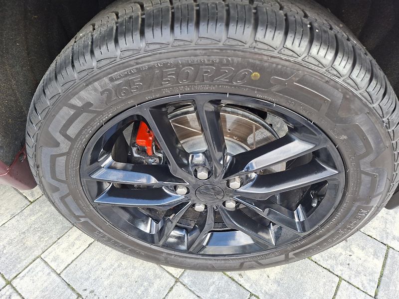 Dodge Durango (2019) 5,7L HEMI 4x4,7míst,tažné,LPG - fotka 43 z 45