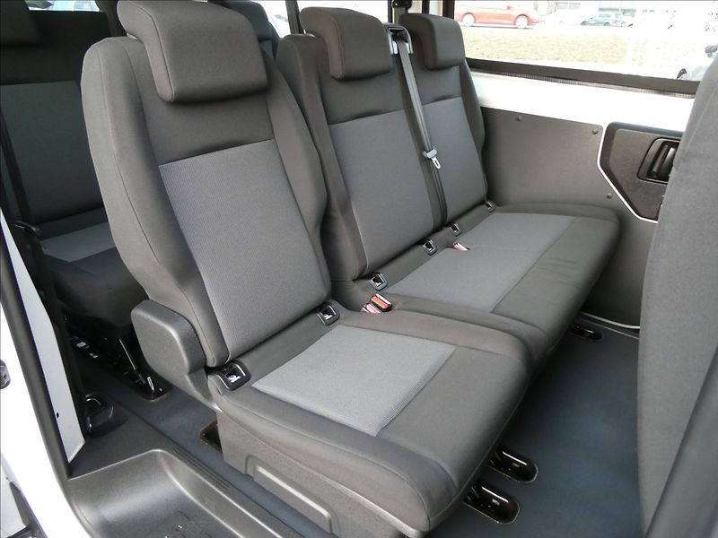 Peugeot Expert 1,5 HDi 1.MAJ.,LONG,9.míst,DPH - fotka 28 z 46