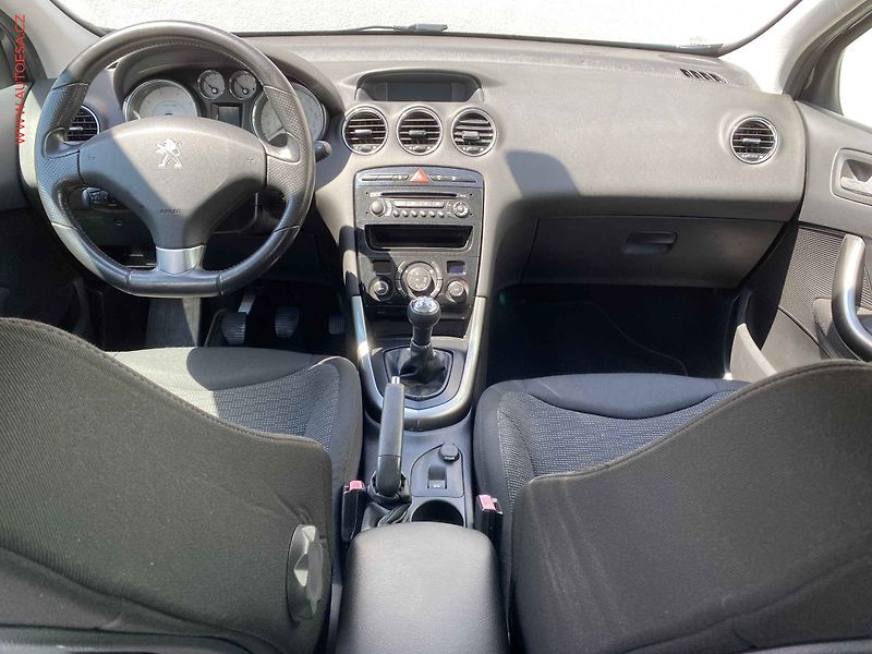 Peugeot 308 (2012) 1.6 VTi, Premium, +kola - fotka 8 z 18