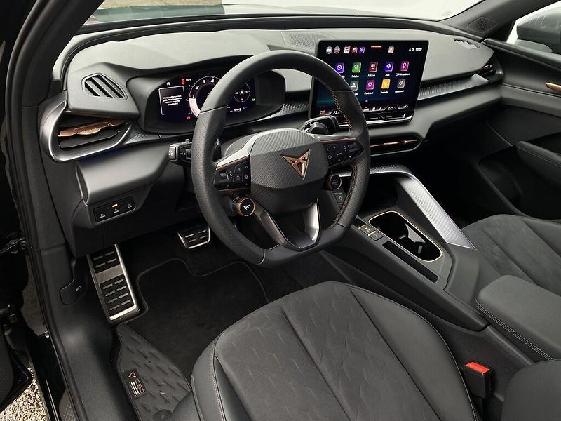 Cupra Terramar DSG 4WD 2,0 TSi 150 kW - fotka 7 z 30