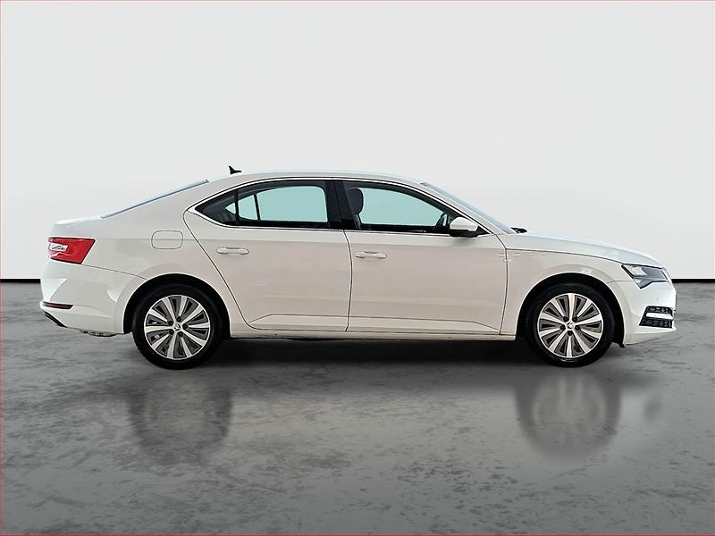 Škoda Superb (2021) Ambition 2.0 TSI - fotka 6 z 19