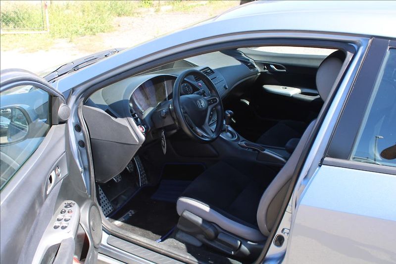Honda Civic 1,8 i  DIG.KLIMA, VÝHŘEVY - fotka 9 z 28