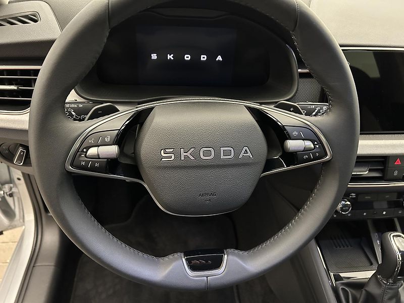 Škoda Kamiq 1.0 TS Top selection - fotka 8 z 24