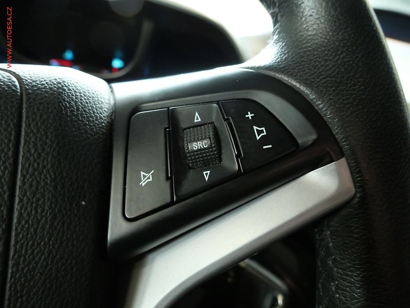 Chevrolet Orlando (2012) 1.8i, Kůže, navi, šíbr - fotka 16 z 24