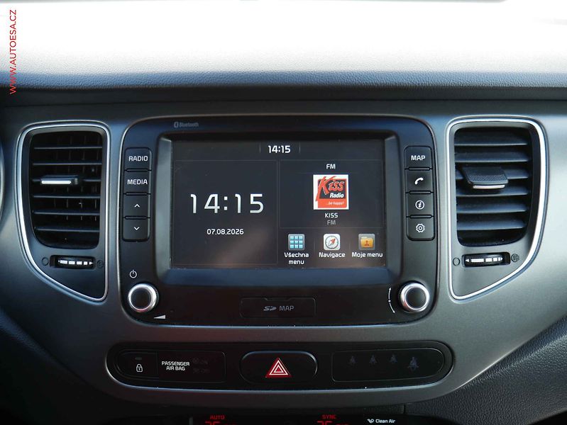 Kia Carens (2017) 1.6GDi, 1.maj,ČR, Navi, park - fotka 17 z 22