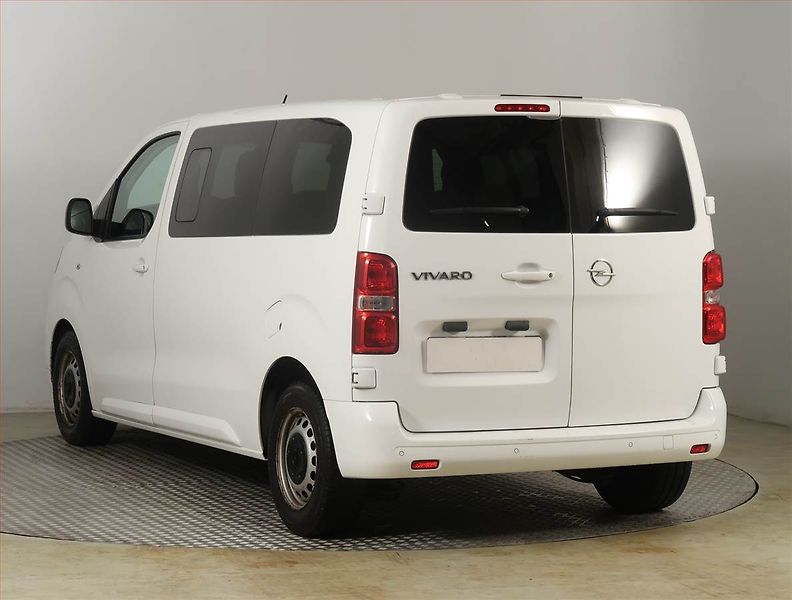 Opel Vivaro (2022) 2.0 CDTI, Bus, 8Míst, ČR, DPH - fotka 4 z 20