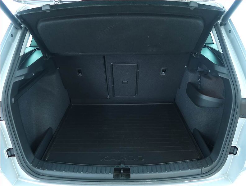 Škoda Karoq (2023) Style 1.5 TSI - fotka 14 z 21