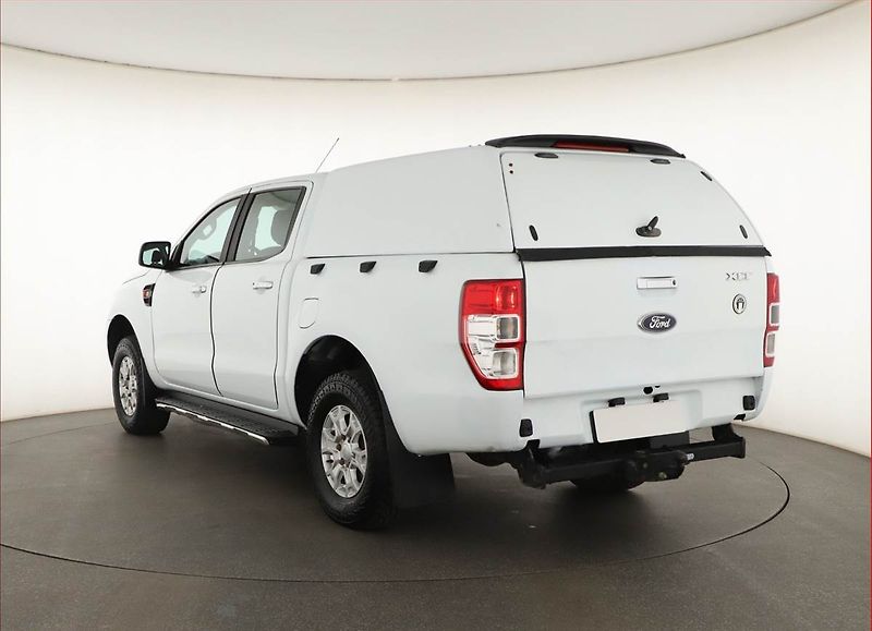 Ford Ranger (2016) 2.2 TDCi, 4X4, Tempomat - fotka 4 z 14