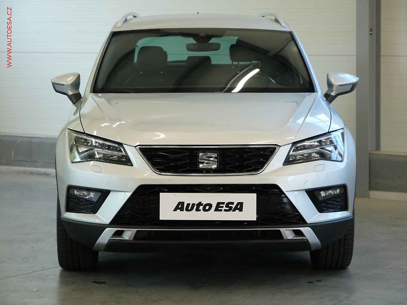 Seat Ateca (2018) 2.0TSi 4x4, ČR, DSG, navi - fotka 2 z 26