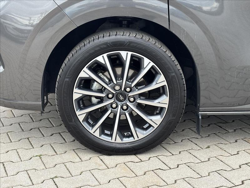 Ford Tourneo Custom 2,0 EcoBlue 125kW TitaniumX L2 - fotka 10 z 35