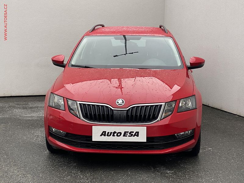 Škoda Octavia (2019) 1.5 TSi, ČR, Ambition, DSG - fotka 2 z 18