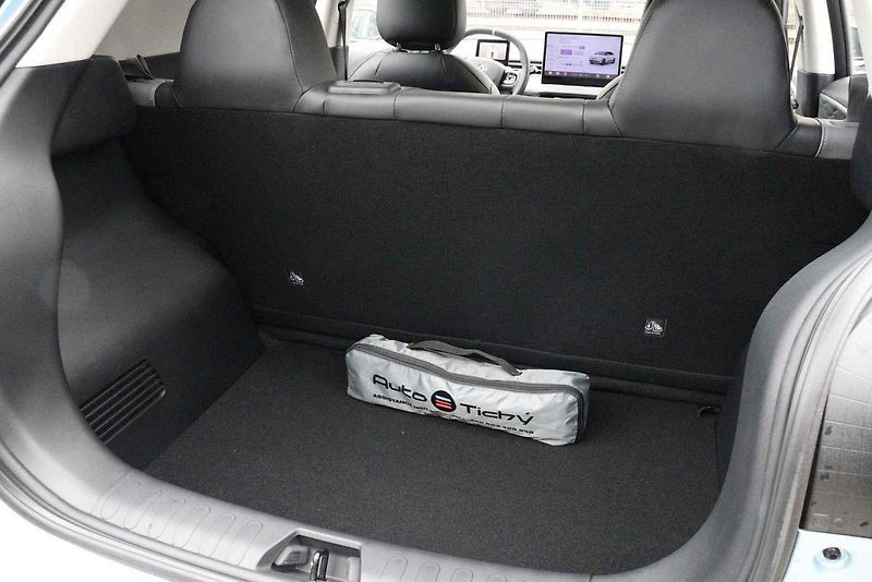 Dongfeng Box v základní výbavě E1.