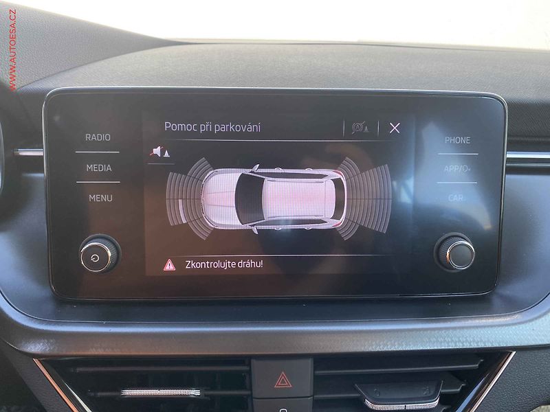 Škoda Kamiq (2022) 1.0 TGi, Style, LED - fotka 16 z 17