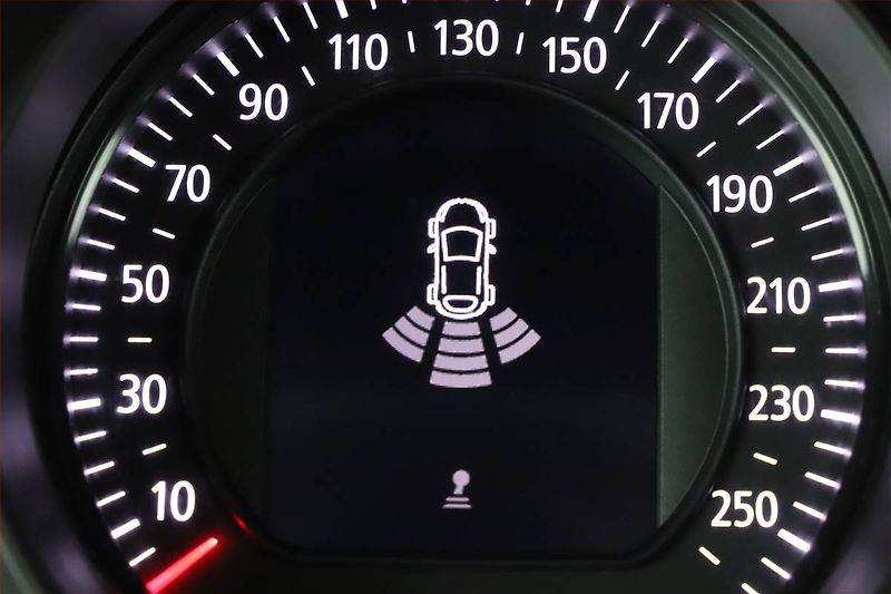 Renault Mégane (2017) 1.5 dCi, Tempomat - fotka 11 z 17