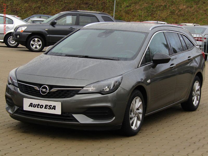 Opel Astra (2021) 1.5 CDTi, AT, LED, AC - fotka 3 z 20