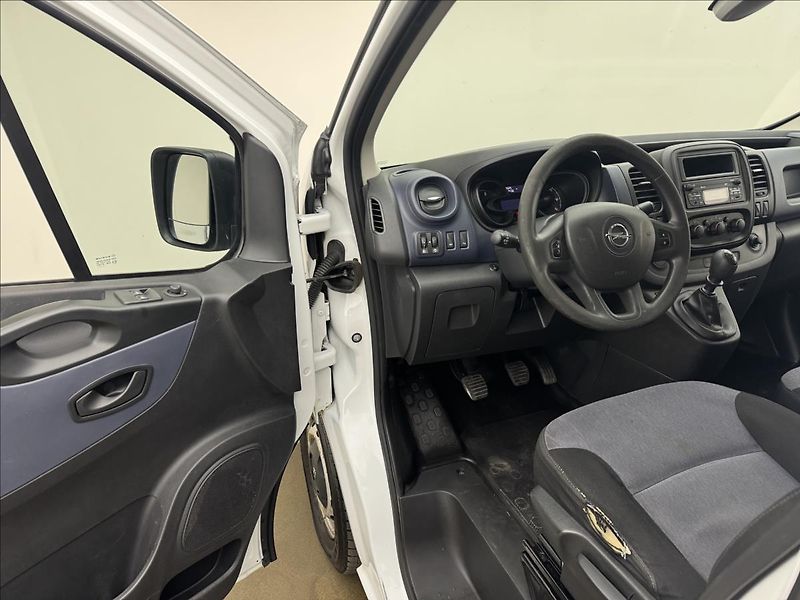 Opel Vivaro 1,6 89kW KLIMA DPH 1.MAJ CZ TZ - fotka 23 z 32