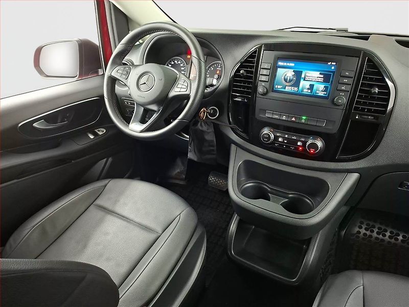 Mercedes-Benz Vito (2021) Select 119 CDI 4x4, Bus, 7Míst - fotka 7 z 22