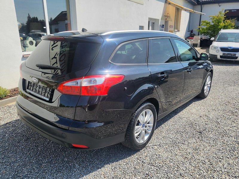 Ford Focus (2011) 1.6 i 16V Rozvody, Nová STK - fotka 3 z 23
