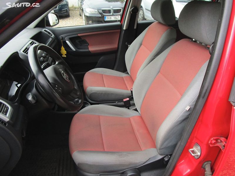 Škoda Fabia 1,2-51KW-KOUPEN V ČR+NOVÁ STK - fotka 10 z 29