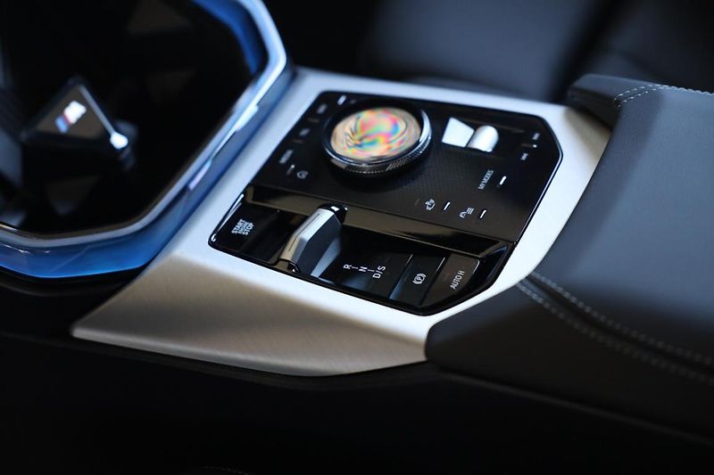 BMW X3 30e xDrive - fotka 12 z 18