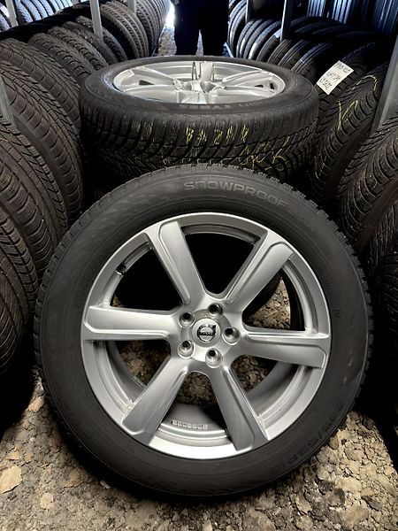 Volvo XC90 T8 AWD RECH. PLUS BRIGHT +kola - fotka 56 z 58