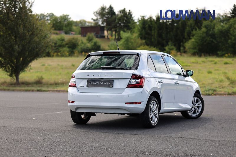 Škoda Fabia 1.0 TSI style - fotka 25 z 26