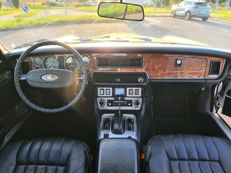 Jaguar XJ6 (1975)  4.2 C (Coupé) SERIE II AUTOMA - fotka 19 z 53