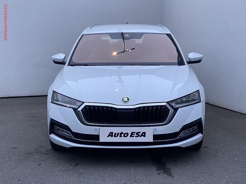 Škoda Octavia (2020) 2.0 TDi, ČR, Style, LED - fotka 2 z 21