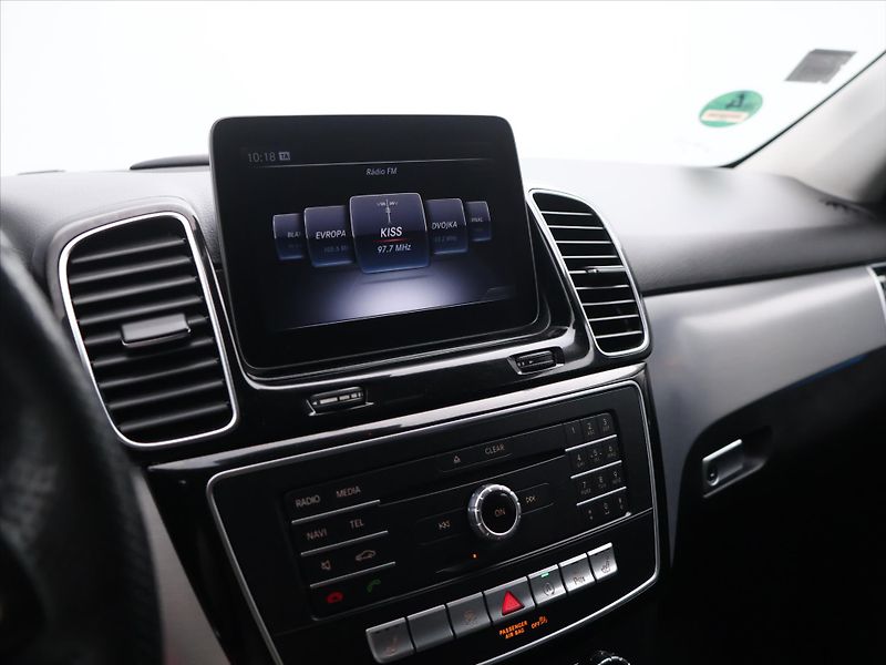 Mercedes-Benz GLE 3,0 190kW 350d 4Matic - fotka 19 z 31